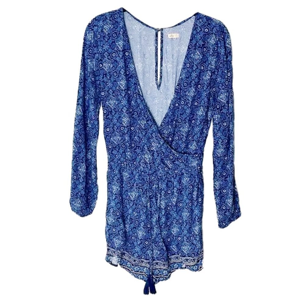 ❤️ HOLLISTER Sapphire Onsie Size M